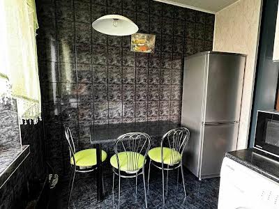 квартира по адресу Маршала Рыбалко ул., 49