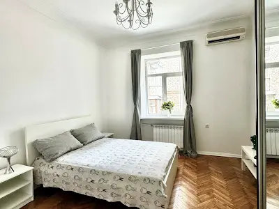 квартира за адресою Хрещатик вул. (Kreschatic), 17