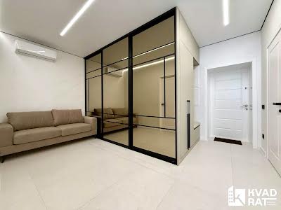 квартира за адресою Височана вул., 18