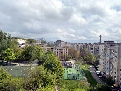 квартира по адресу Степана Бандеры ул. (Рыбалко Маршала), 10/3