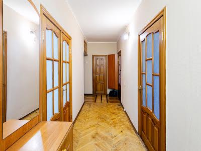 квартира по адресу Василия Тютюнника ул. (Анрі Барбюса), 5-Б