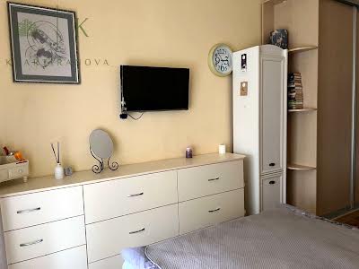 квартира по адресу Дорошенка П., 44