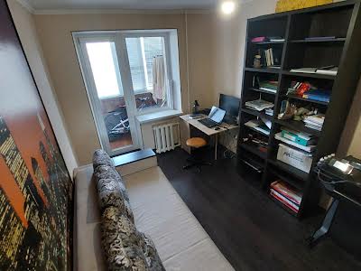 квартира по адресу Космонавтов ул., 68А