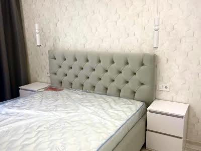 квартира за адресою Дніпровська набережна вул., 18А