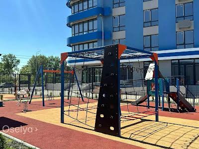 квартира за адресою Дніпровська набережна вул., 17-В