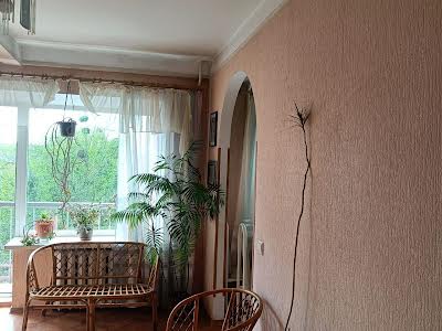 квартира за адресою Михайла Стельмаха вул., 6