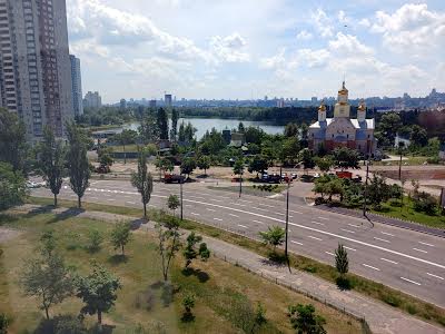 квартира по адресу Героев Полка 