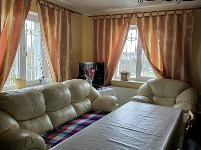 будинок за адресою Лісна