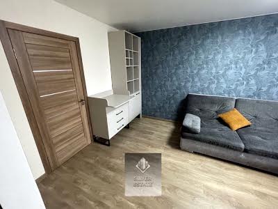квартира за адресою Автозаводська вул., 6