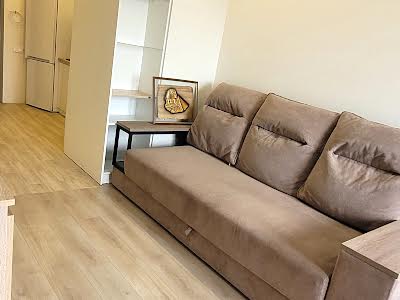 квартира за адресою Олени Теліги вул., 25