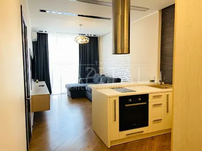 квартира за адресою Регенераторна вул., 4