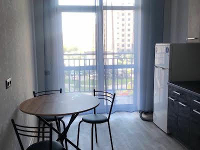 квартира за адресою Метрологічна вул., 7-Б