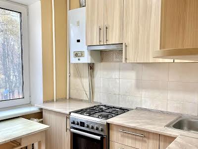 квартира за адресою Степана Бандери просп., 70