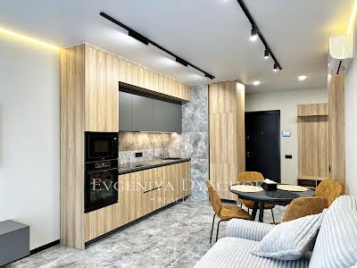 квартира за адресою Генерала Грекова вул., 4