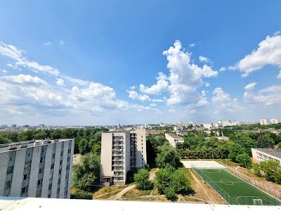 квартира за адресою Олега Міхнюка вул. (Воїнів-Інтернаціоналістів), 1а