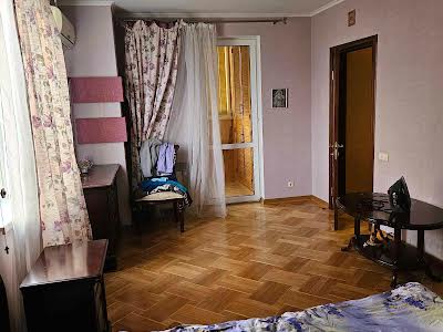 квартира за адресою Генерала Генадія Воробйова вул. (Курська), 13-Е