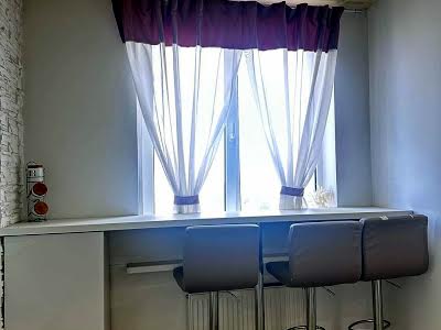 квартира за адресою Дніпровська набережна вул., 1-А