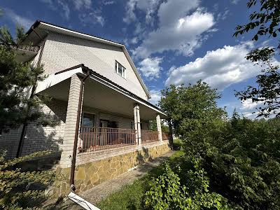 будинок за адресою Центральна вул., 3
