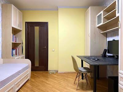 квартира за адресою Рональда Рейгана вул., 10
