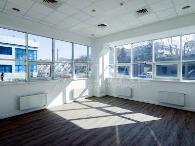комерційна за адресою Охтирський пров., 7