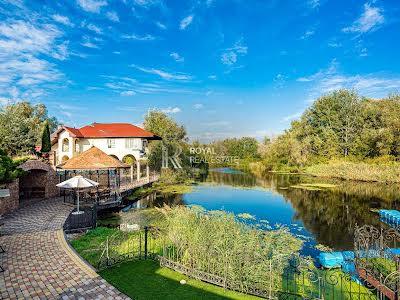будинок за адресою с. Вишеньки, Садова вул., 3