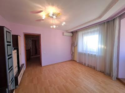 квартира за адресою Репіна, 18