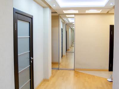 квартира за адресою Автозаводська вул., 29А