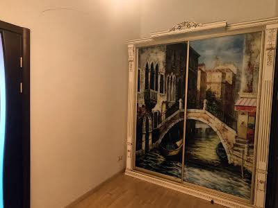 квартира за адресою Вишнева вул., 3