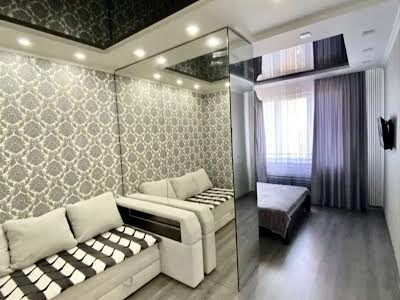 квартира за адресою Середньофонтанська вул., 35