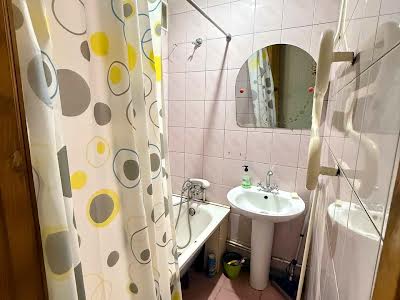 квартира по адресу Новопоселенська вул., 1