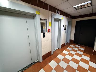 квартира за адресою Урлівська вул., 30