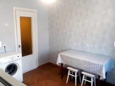 квартира по адресу Ревуцкого ул., 42