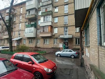 квартира за адресою Леоніда Каденюка просп. (Юрія Гагаріна), 3