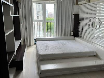 квартира за адресою Панаса Мирного вул., 28-А