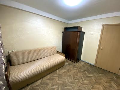квартира за адресою Мілютенка вул., 18