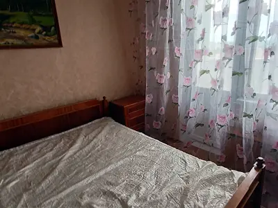 квартира за адресою Романа Шухевича просп. (Генерала Ватутіна), 2-Б