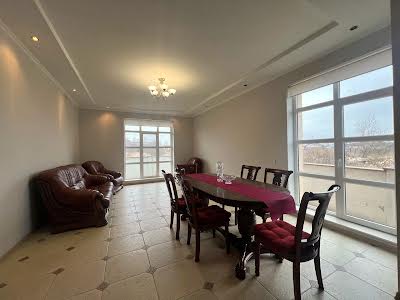 будинок за адресою Юності вул., 120