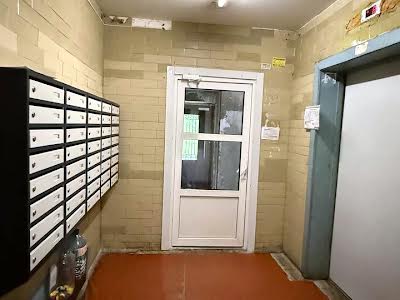 квартира за адресою Миколи Ушакова вул., 18