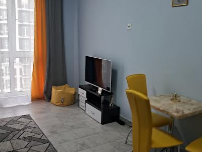 квартира за адресою Михайла Максимовича, 28Д