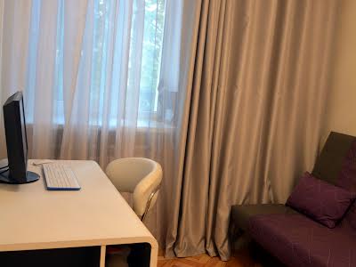 квартира за адресою Пастера вул., 21
