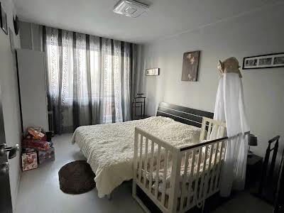 квартира за адресою Ферганська вул., 33А