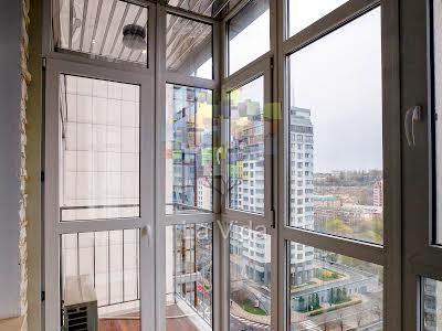 квартира по адресу Андрея Верхогляда ул. (Михайла Драгомирова), 16