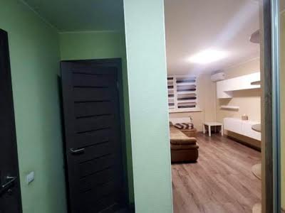 квартира за адресою Соломії Крушельницької вул., 13