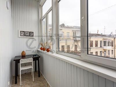 квартира по адресу Константиновская ул., 1