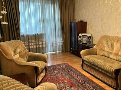 квартира за адресою Довженка вул., 1