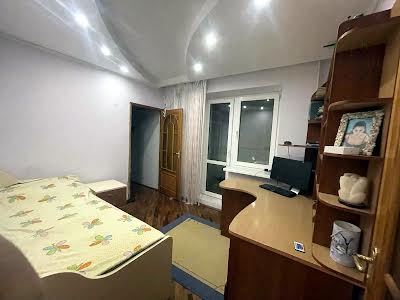 квартира за адресою Золочівська вул., 26