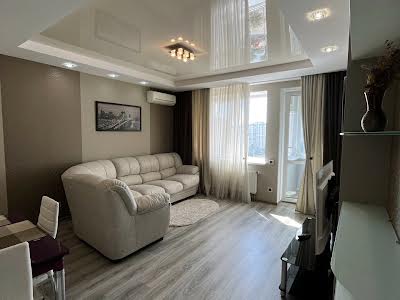 квартира за адресою Ревуцького вул., 9
