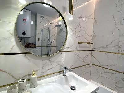 квартира за адресою Михайла Максимовича вул. (Онуфрія Трутенка), 26-В