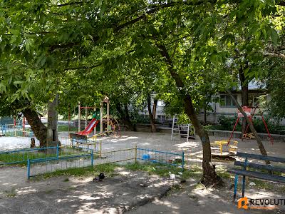 квартира за адресою Азербайджанська вул. (Бакинських Комісарів), 6