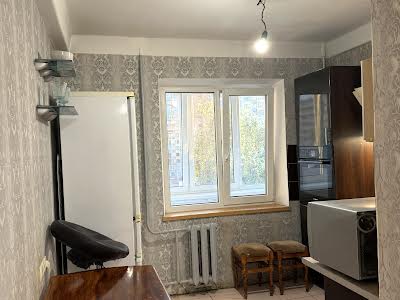 квартира за адресою Євгена Коновальця вул. (Щорса), 37